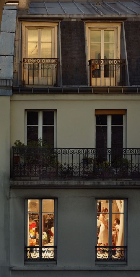 Parisian Life, Casa Vintage, Paris Aesthetic, Brene Brown, Living In Paris, Picture Windows, The Balcony, Rich Kids, Western Europe