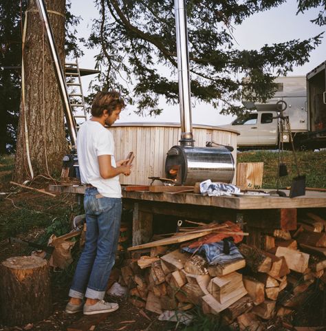 Hardworking Man Aesthetic, Granola Men Style, Granola Men, Granola Boy Aesthetic, Granola Guy Style, Granola Guy Aesthetic, Granola Boy, Hardworking Man, Outdoors Man