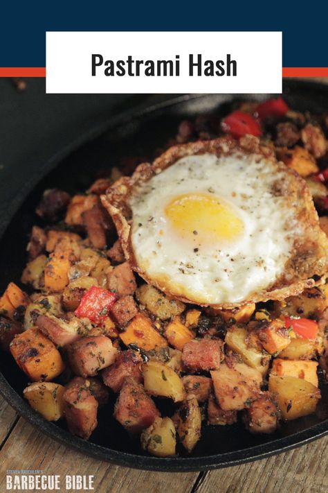 Pastrami Breakfast, Pastrami Recipe, Breakfast Hash Recipes, Parsley Recipes, Ideal Protein Recipes, Hash Recipe, Kamado Grill, Hashbrown Recipes, Electric Smoker