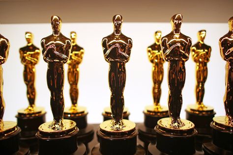 New story in Entertainment from Time: The First Academy Awards Had Two Best Picture Categories Too Hunger Games Halloween Costumes, Sarah Polley, Jonathan Pryce, John Cho, Oscar Winning Movies, Oscar Night, Regina King, Oscar Award, Artistic Pictures