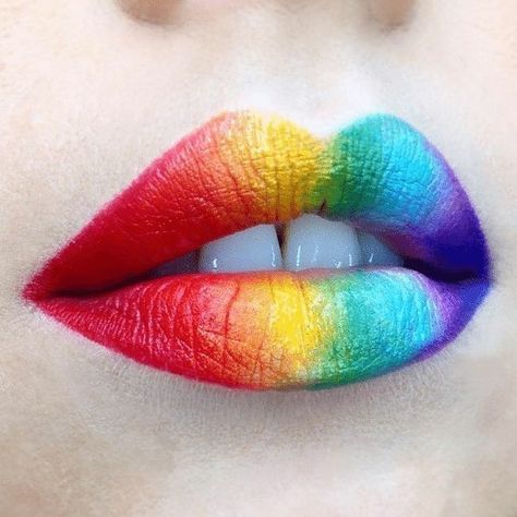 Pride Lipstick, Rainbow Lipstick, Rainbow Beauty, Rainbow Eye Makeup, Rainbow Lips, Lip Art Makeup, Drag Make-up, Pride Makeup, Old Makeup