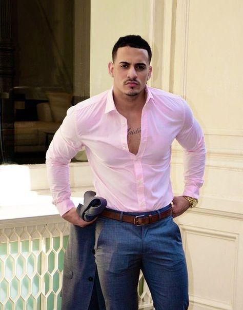 Saury Valerio my future husband Sharp Dressed Man, Well Dressed Men, Gentleman Style, Mens Fashion Summer, Fashion Mode, Pink Shirt, Men Looks, Well Dressed, Stylish Men