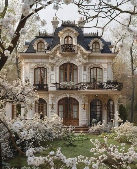 House Cute Aesthetic, Dream House Victorian, Late Victorian Aesthetic, Romantic House Exterior, Regency Home Aesthetic, House Exterior European, Old Hollywood House, Modern Victorian Homes Exterior, Old European House