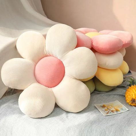 13 homeware buys inspired by the 2000s: John Lewis, Made, Etsy Daisy Pillows, Dekorasi Kamar Tidur, Pastel Room, Flower Throw Pillows, Danish Pastel, Giant Flowers, Cute Pillows, Flower Pillow, Pastel Flowers