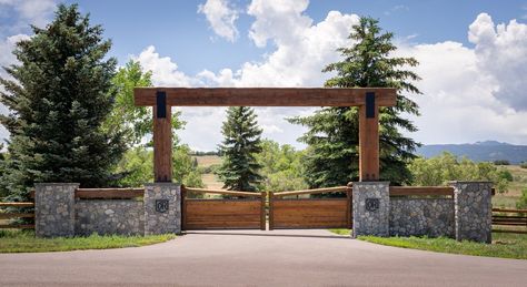 Driveway Entrance Ideas, Farm Gates Entrance, Ranch Entrance Ideas, Entrance Gates Driveway, Acreage Landscaping, Property Gates, Gated Entrance, Driveway Entrance Landscaping, Ranch Fencing