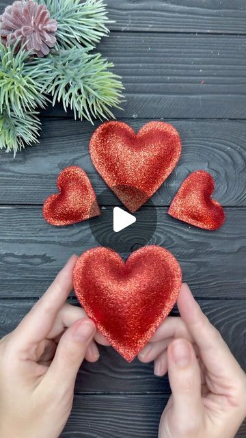 Form Sheet Craft Ideas, Foam Sheet Crafts, Gift Ideas Diy, Diy Craft Tutorials, Foam Sheets, Craft Tutorial, Diy Tutorials, Merry And Bright, Valentines Day