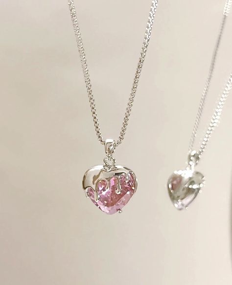 ʚ kimi ɞ on Twitter: "pink diamond heart necklace https://t.co/cU2IM1NoB8" / Twitter Pink And Silver Jewelry, Pink Jewelry Aesthetic, Etsy.com Etsy, Pink Necklace Jewelry, Cute Jewelry Necklaces, Pink Heart Jewelry, قلادات متدلية, Pink Heart Necklace, Etsy Clothes