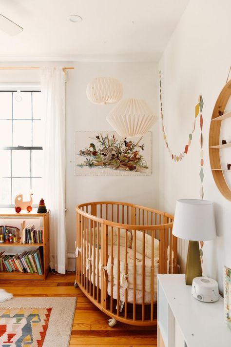 Best Crib to Buy: Sleepi Natural Crib by Stokke | Follow our Pinterest page at @deuxpardeuxKIDS for more kidswear, kids room and parenting ideas Best Baby Cribs, Small Space Nursery, Traditional Nursery, Bohemian Nursery, Baby Nursery Inspiration, Best Crib, Nursery Room Design, Baby Room Inspiration, Space Nursery