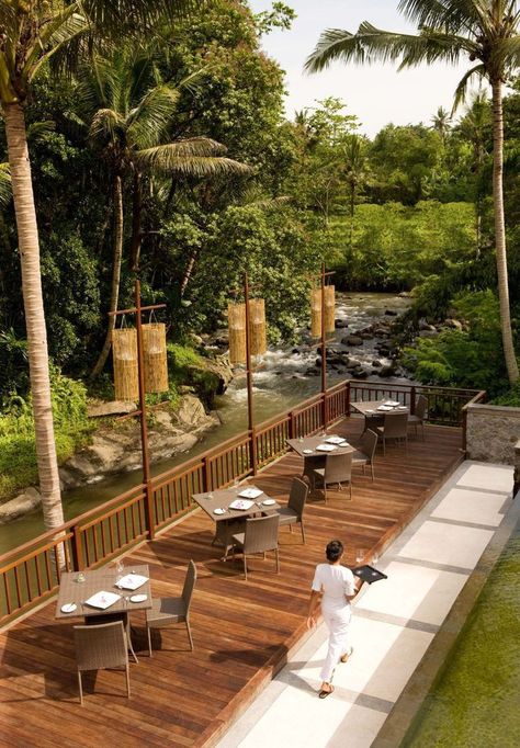 Mountain Resort Design, Ubud Hotels, Hotel Bali, Resort Plan, Jungle Resort, Outdoor Restaurant Design, Bali Ubud, Resort Architecture, Most Luxurious Hotels