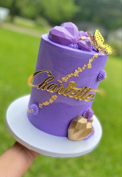 Purple And Gold Butterfly Cake, Gold Butterfly Cake, Butterfly Cake, Butterfly Cakes, Gold Butterfly, Baking, Cake, Purple, Gold