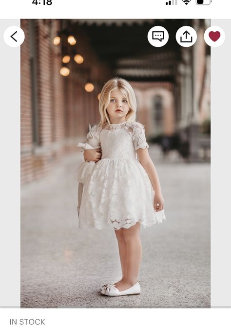 Modern Flower Girl Dresses, Toddler White Dress, Dress Portrait, Toddler Princess Dress, White Tulle Dress, Girls Fall Dresses, Toddler Flower Girls, White Flower Dress, Portrait Dress