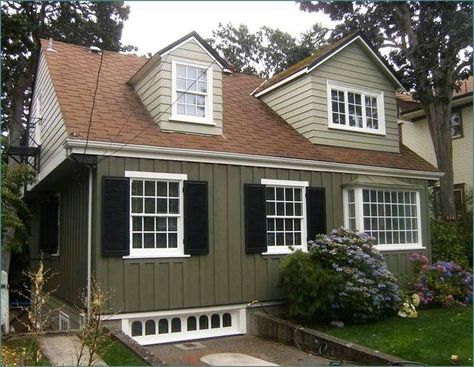 Exterior paint colors for house with brown roof 20 Brown Roof Houses, Orange Roof, Incrediball Hydrangea, Brown Roofs, Metal Roof Houses, Fasad Design, Houses Exterior, Best Exterior Paint, House Paint Color Combination