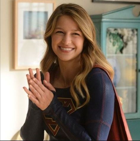 Supergirl Characters, Superman Story, Melisa Benoist, Melissa Benoit, Mellisa Benoist, Melissa Supergirl, Kara Danvers Supergirl, Supergirl Tv, Supergirl Comic