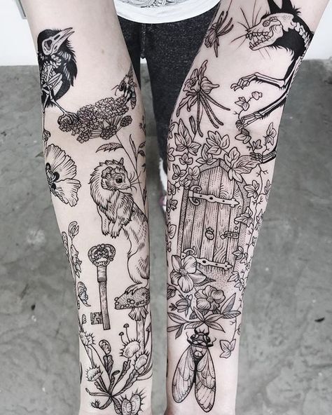 Cottagecore Tattoos, Cottagecore Tattoo, Tatuaje Studio Ghibli, Natur Tattoo Arm, Botanisches Tattoo, 16 Tattoo, Tato Jari, Garden Tattoos, 문신 디자인