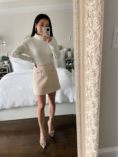 holiday luncheon outfit inspo // cream tweed mini skirt j.crew White Tweed Skirt Outfit, Tweed Skirt Outfit Winter, Tweed Mini Skirt Outfit, Cream Skirt Outfit, Tweed Skirt Outfit, Mini Skirt Outfit Winter, White Tweed Skirt, Short Black Skirt, Skirt Outfits Fall