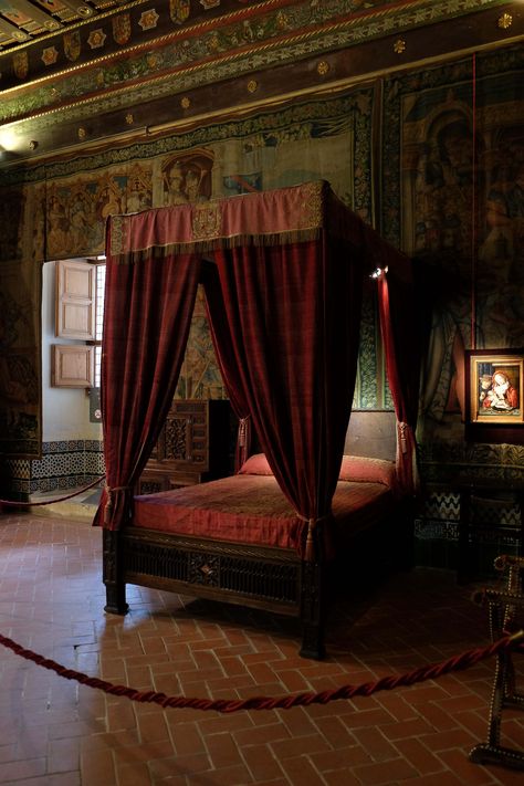 Segovia, Spain Eastnor Castle, Iron Canopy Bed, Wood Canopy Bed, Segovia Spain, Royal Bedroom, Canopy Bed Frame, Billiard Room, Canopy Bed, House Decoration