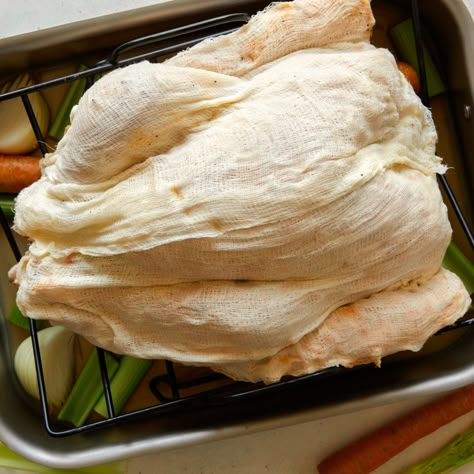 Cheesecloth Turkey, Thanksgiving Recipes Turkey, Turkey Broth, Turkey Recipes Thanksgiving, Cooking Turkey, Roasted Turkey, Fresh Rosemary, Cheese Cloth, Thanksgiving Turkey