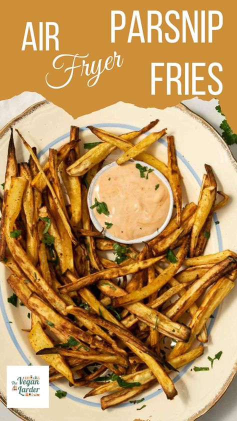 Parsnips are so easy to make in the air fryer! Use up of all those parsnips that come in veg box. Make spiced up chips or fries or easy maple roasted parsnips and watch them disappear. Easy vegetable side dish for winter or fall. Parsnip Fries Air Fryer, How To Cook Parsnips, Honey Parsnips, Parsnip Chips, Roasted Carrots And Parsnips, Parsnip Fries, Fajita Spices, Easy Vegetable Side Dishes, Roasted Parsnips