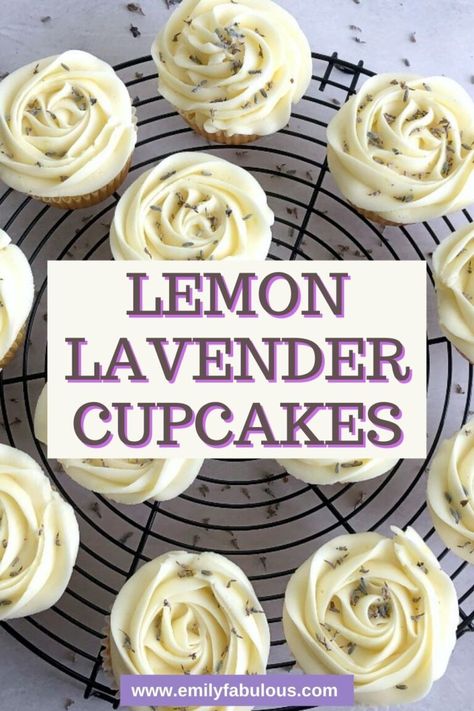 Lavender Dessert Recipes, Lemon Lavender Cupcakes, Lavender Dessert, Lavender Cupcakes, Cupcakes Easy, Edible Flowers Recipes, Lavender Cake, Patty Cake, Cake Cooking