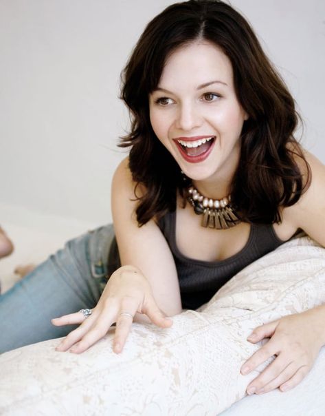 Amber Tamblyn Amber Tamblyn, 2000s Girl, 90s 2000s, Beautiful People, Amber, Celebrities