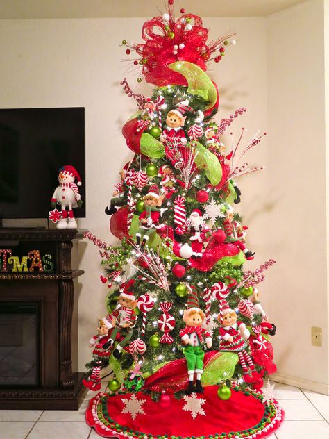 ELF TREE Elf Christmas Decorations, Elf Tree, Christmas Tree Decorated, Elf Decorations, Grinch Christmas Tree, Whimsical Christmas Trees, Elf Christmas Tree, Tree Inspiration, Grinch Christmas Decorations