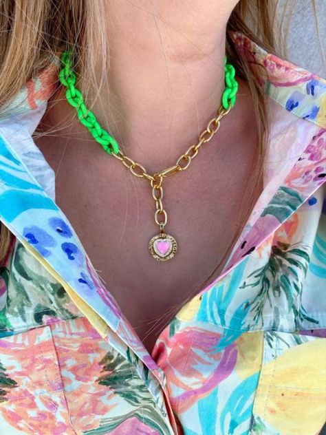 Necklaces Summer, Summer Layering, Dope Jewelry Accessories, Dainty Choker Necklace, Women Necklaces, Beach Necklace, Acrylic Necklaces, Necklace Colorful, Layering Necklaces