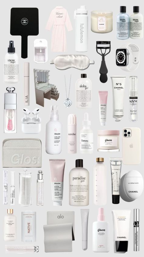 Skincare Korean, Girly Christmas Gifts, Pampering Routine, Minimalist Luxury, Minimalist Beauty, Skincare Essentials, Shower Skin Care, Perfect Skin Care Routine, Vogue Beauty