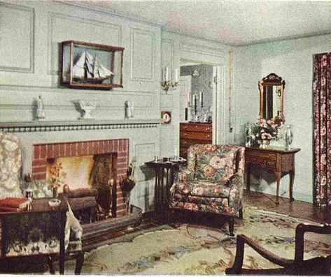 1940s Aesthetic Home, 1940s Home Interior, 1940s Home Aesthetic, 1940s Aesthetic Decor, 1940s Dining Room, 1970s Colonial, 1940s Living Room, 1940s Home Decor, 50s House