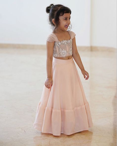 Indian Dresses For Kids Traditional, Ethnic Dress For Kids Girl, Baby Traditional Dress Indian, Frock Designs For Girl Kids, Kids Traditional Wear Indian, Kids Traditional Dresses, Kids Ethnic Wear Indian, Kids Lehanga Design, Kids Party Wear Dresses