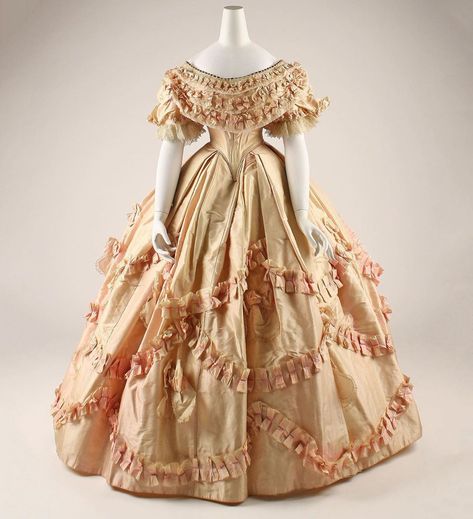 Fashion History Timeline, 19th Century Dress, 1860s Dresses, Silk Evening Dress, Wedding Dresses Princess Ballgown, Museum Fashion, 1800s Fashion, French Dress, History Timeline