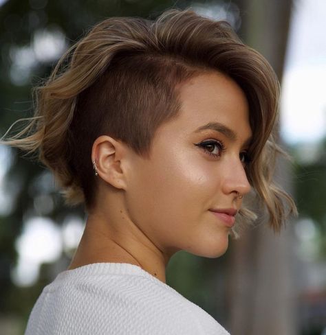 50 Newest Ways to Wear an Asymmetrical Haircut in 2022 - Hair Adviser Long Asymmetrical Haircut, Bob With Shaved Side, Short Asymmetrical Haircut, Undercut Bob Haircut, Shaved Bob, Side Shaved, Undercut Bob, Asymmetrical Bob Haircuts, Asymmetrical Haircut