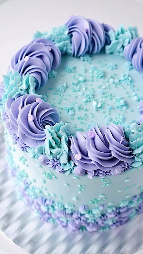 Monica Landes-Cupcake Artist on Reels | TWICE · TURN IT UP Purple Frozen Cake, Alladin Birthday, Purple And Teal Cake, Blue And Purple Wedding Cake, Purple Birthday Cakes, Purple Birthday Cake, Teal Cake, Purple Desserts, Vanilla Bean Cake