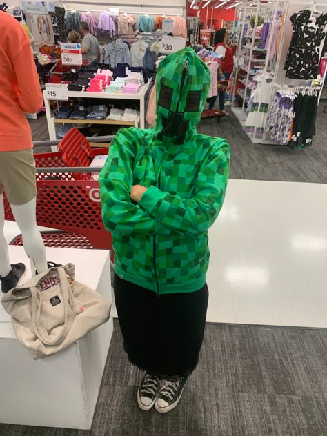 Minecraft Hoodie Outfit, Creeper Hoodie Outfit, Creeper Jacket, Minecraft Creeper Hoodie, Creeper Hoodie, Lifeguard Costume, Closet Cosplay, Funky Shirts, Y2k Men