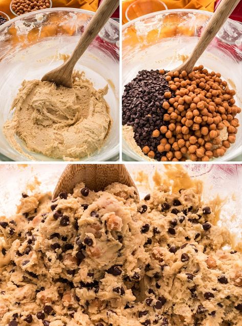 Cookies Made With Caramel Bits, Chocolate Chip Cookies With Caramel Bits, Carmel Pecan Chocolate Chip Cookie, Chocolate And Caramel Cookies, Caramel Bits Recipes Desserts, Carmel Bits Recipes, Caramel Bits Recipes Kraft, Caramel Bits Cookies, Recipes With Caramel Bits