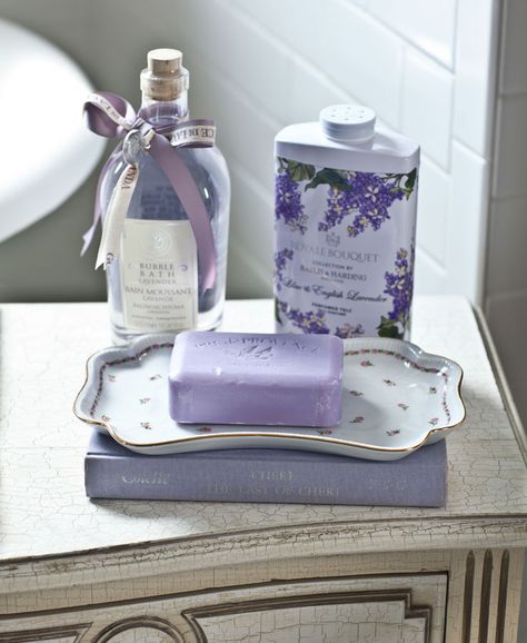 Purple Aesthetics, Cedar Hill Farmhouse, Lavender Cottage, French Country Bathroom, Violet Aesthetic, Color Lavanda, French Country Bedrooms, Purple Vibe, Lavender Aesthetic