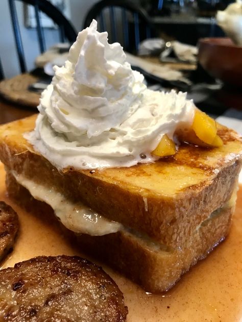 Peach Stuffed French Toast, Peach French Toast, Peach Pancakes, Cheesecake French Toast, Stuffed French Toast Cream Cheese, Peach Cheesecake, Georgia Peaches, Crepes And Waffles, Croissant Breakfast