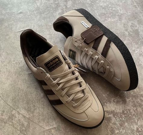 Adidas Shoe Inspo Aesthetic, Men's Adidas (men), Pretty Shoes Sneakers, Shoes Beige, Everyday People, Adidas Shoes Women, Adidas Girl, Shoe Inspo, The Youth