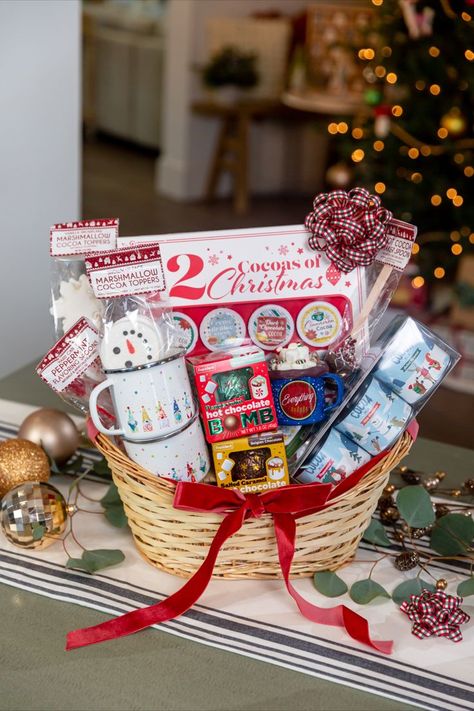 Cocoa Gift Basket, Hot Chocolate Gift Basket, Peppermint Cocoa, Hot Cocoa Gift, Chocolate Basket, Christmas Gift Baskets Diy, Personalized Gift Baskets, Teacher Gift Baskets, Cocoa Gift