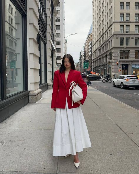 White Skirt Winter, Red Blazer Outfit, Nyc Fall Outfits, Red And White Outfits, White Skirt Outfits, Denim Skirt Trend, White Long Skirt, White Midi Skirt, White Maxi Skirts