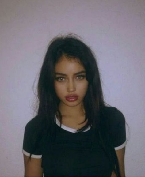 Cidney Kimberly, Cindy Wolfie, Chantel Jeffries, Cindy Kimberly, Beauty Icons, Pretty Selfies, Cute Makeup, Dark Hair, Pretty Face