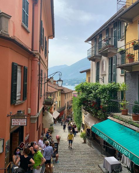 Lake Como | Eat & Drink on Instagram | Guides Instagram Guide, Italy Aesthetic, Como Italy, Lake Como, Pier 1, Stairs, Street View, Lake, Italy