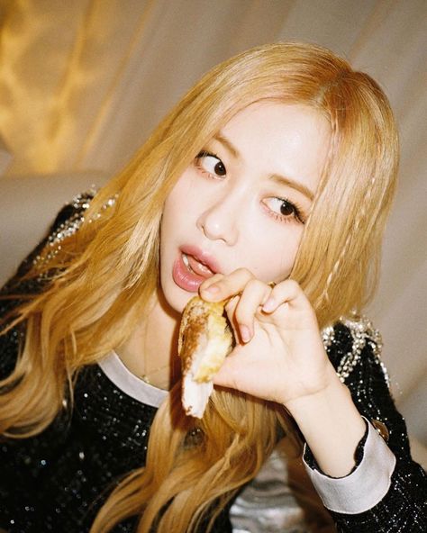 Blackpink Rosé Instagram, Rosé Blackpink Icons, Rosé Ig Update, Bp Rosé, Roseanne Park, Rosé Instagram, Park Rosé, Rose Park, Rose Icon