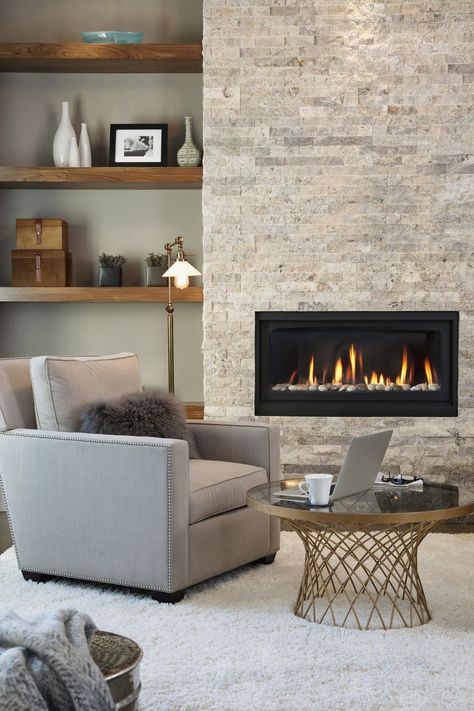 11 Cozy Photos of Fireplaces That Will Make You Want To Stay Inside All Winter - TownandCountrymag.com Cozy Photos, Winter Fireplace, Cozy Living Room Design, Small Fireplace, Fireplace Built Ins, Fireplace Remodel, Home Fireplace, Fireplace Makeover, Modern Fireplace