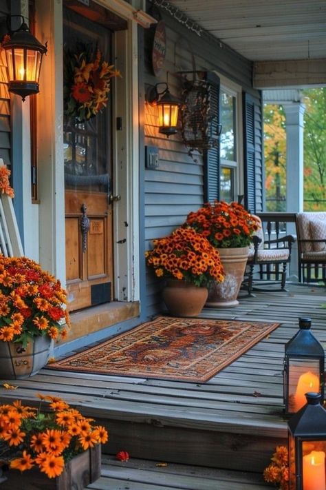 Porch Vibes, Fall Porches, Summer Front Porch Decor, Porch Styles, Front Porch Decor Ideas, Summer Front Porches, Country Porch, Summer Porch, Country Christmas Decorations