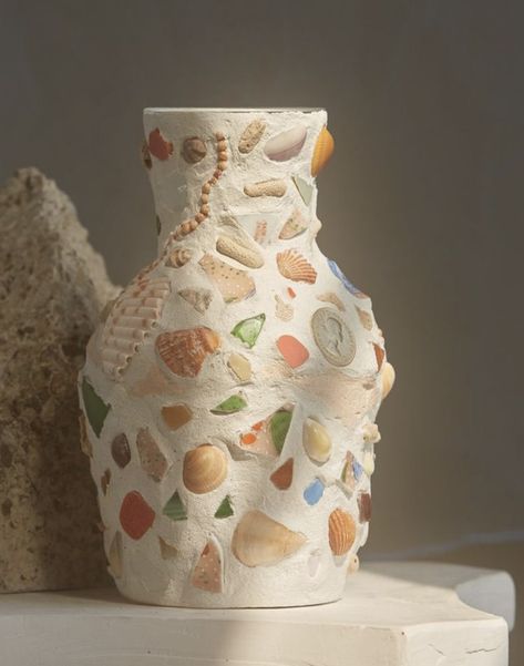 Athstetic Crafts, Clay And Shells, What To Do With Sea Shells, Seashell Jar, Art Coquillage, Shell Craft, Maximalist Home, Shell Mosaic, Sand And Sea