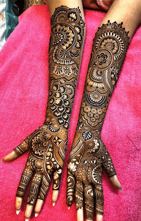 Henna Bridal Mehndi Designs, Latest Dulhan Mehndi Designs, Heavy Bridal Mehendi Designs, Mehedi Design For Engagement, Bridal Heavy Mehndi Designs, Engagement Mehndi Designs Front Hand, Mehendhi Designs Bridal, Heavy Mehandi Designs For Full Hands, Mehendi Designs Bridal Indian