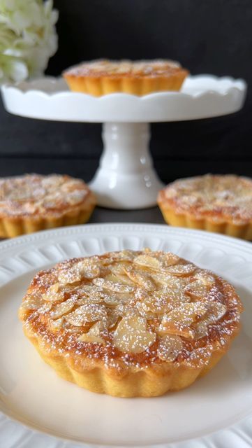 Creme Brulee Cake, Almond Tart Recipe, Finger Food Recipes For Toddlers, Mini Tart Shells, Baking Weights, Eggless Desserts, Tart Filling, Mini Tart, Pastry Tart