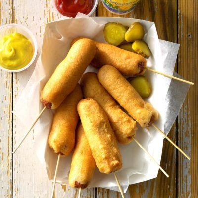 Fair-Favorite Corn Dogs Fluffy Cornbread, Homemade Corndogs, Corndog Recipe, Jiffy Mix, State Fair Food, Carnival Food, Muffin Mix, Kid Friendly Dinner, Corn Dogs