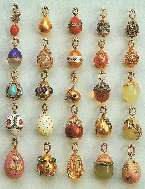 Faberge egg pendants, 1899-1908 http://history-illustrated.ru/illustrations.php?category=40 Fabrege Eggs, Russian Jewelry, Faberge Jewelry, Faberge Egg, Faberge Eggs, Egg Art, Egg Decorating, Antique Jewellery, Vintage Jewellery