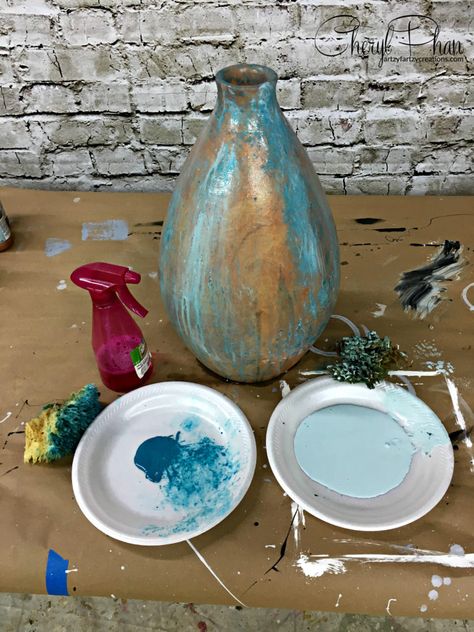 Patina Table, Make Your Own Chalk Paint, Patina Diy, Diy Painted Vases, Patina Art, Patina Paint, Chalk Painting, Container Gardening Flowers, Antique Green